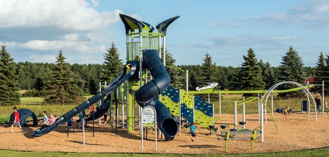 Commercial Playground Equipment: A Comprehensive Guide