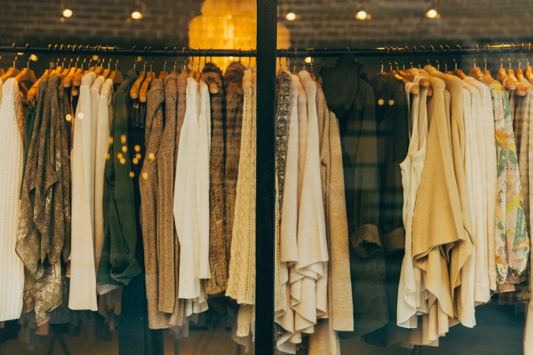 A Guide to Choosing Clothing Manufacturers